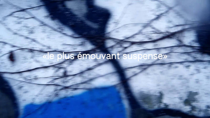 movie still shows a graffiti wall and the title «le plus émouvant suspense»